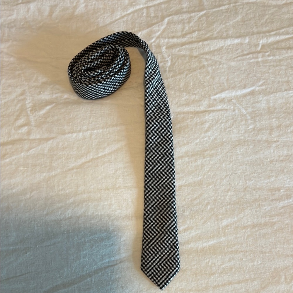 Topman Houndstooth Black and White Tie